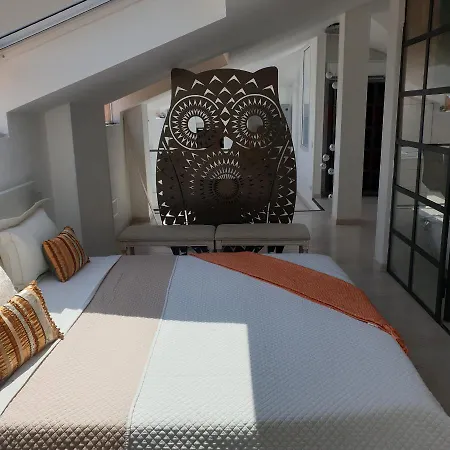 Luxury Penthouse With Stunning Sea View Apartman